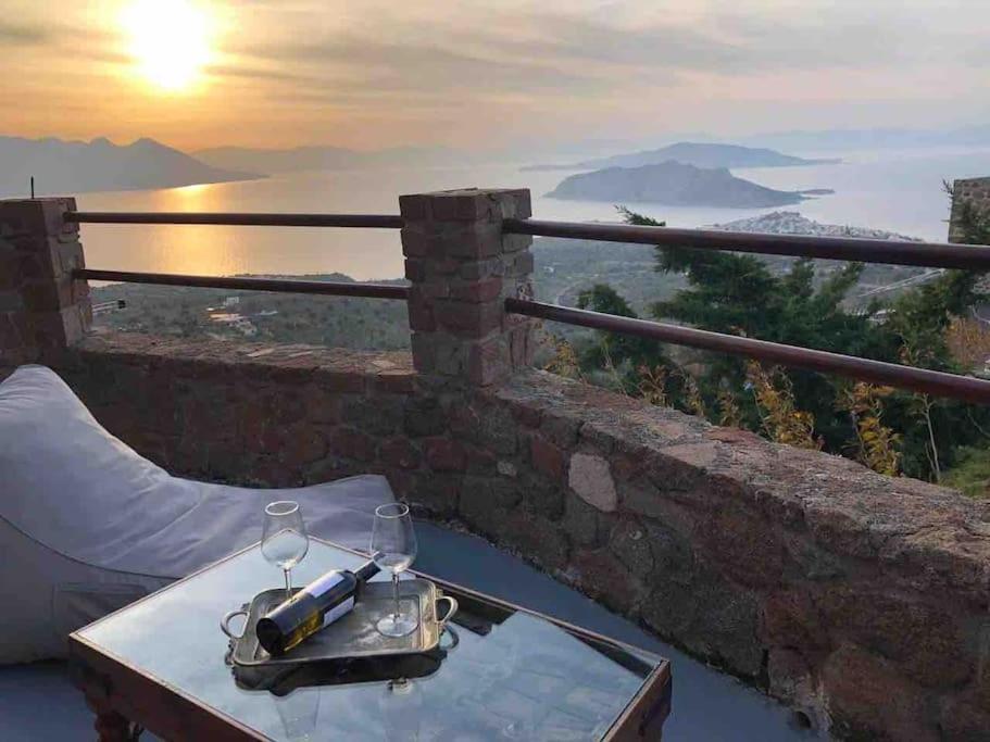 Stone Sunset * Sfentouri